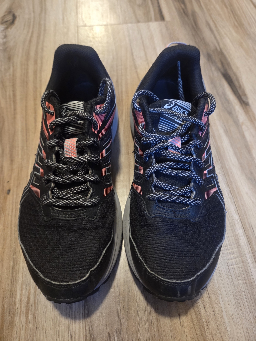 ASICS Men’s Black and Pink Running Shoes